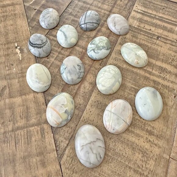 30x22mm Polychrome Jasper Cabochon - Picture 1 of 5